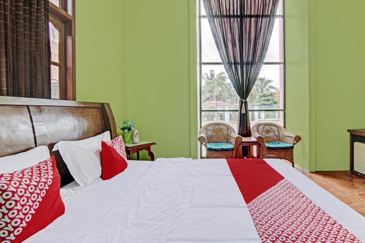 Ujunbatu Oyo 92551 Netra Hotel מראה חיצוני תמונה