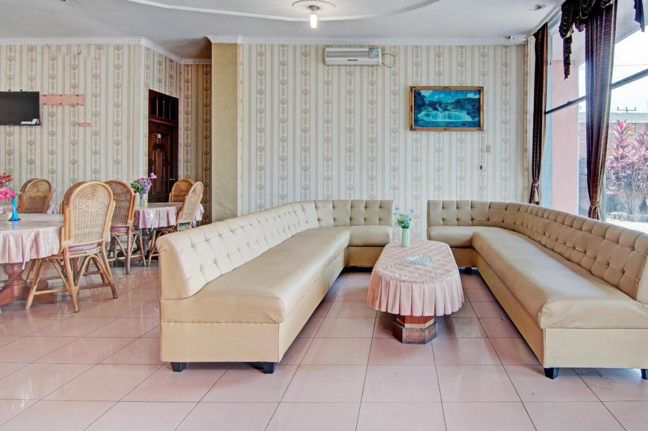 Ujunbatu Oyo 92551 Netra Hotel מראה חיצוני תמונה