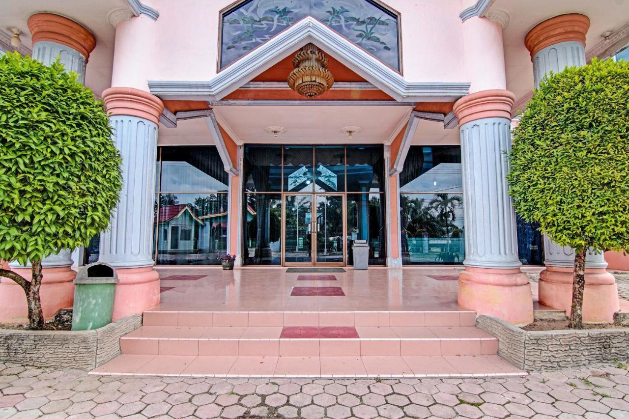 Ujunbatu Oyo 92551 Netra Hotel מראה חיצוני תמונה