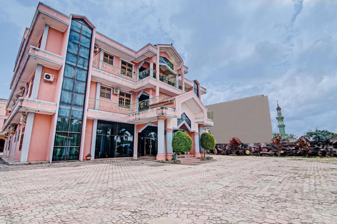Ujunbatu Oyo 92551 Netra Hotel מראה חיצוני תמונה