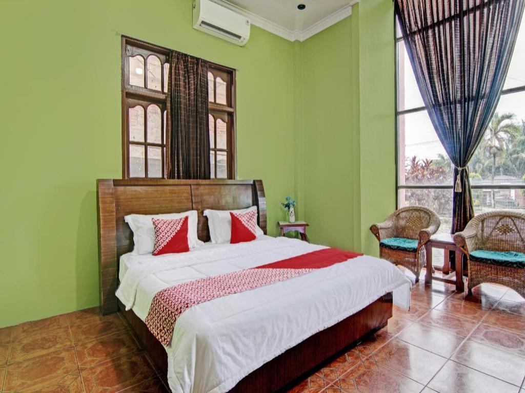Ujunbatu Oyo 92551 Netra Hotel מראה חיצוני תמונה